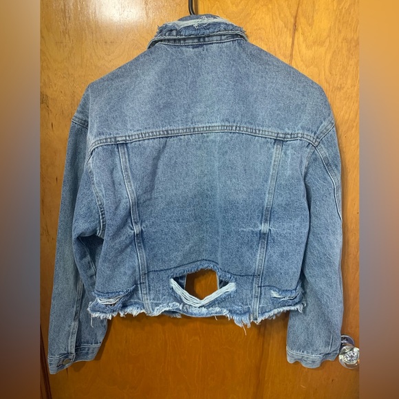 SOLD!Distressed Jean jacket - Picture 4 of 4